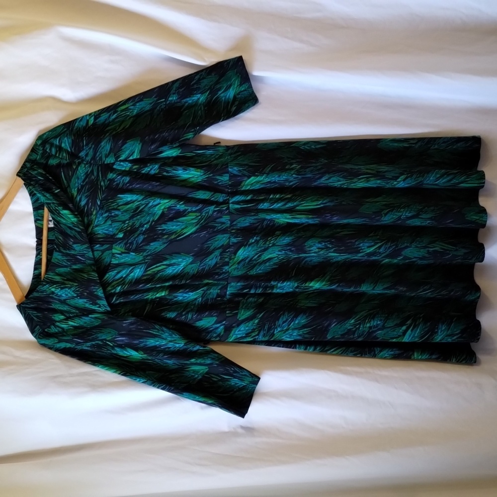Leslie Fay Vibrant Green and Black Dress